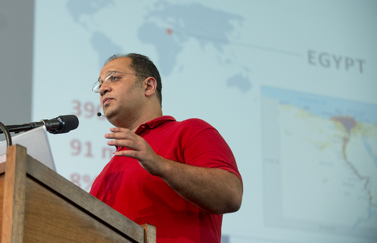 Kareem Ibrahim delivers his lecture “Cairo: The Arab Megalopolis” Wednesday, Aug. 3, 2016 on the Amphitheater stage. Photos by Dave Munch.
