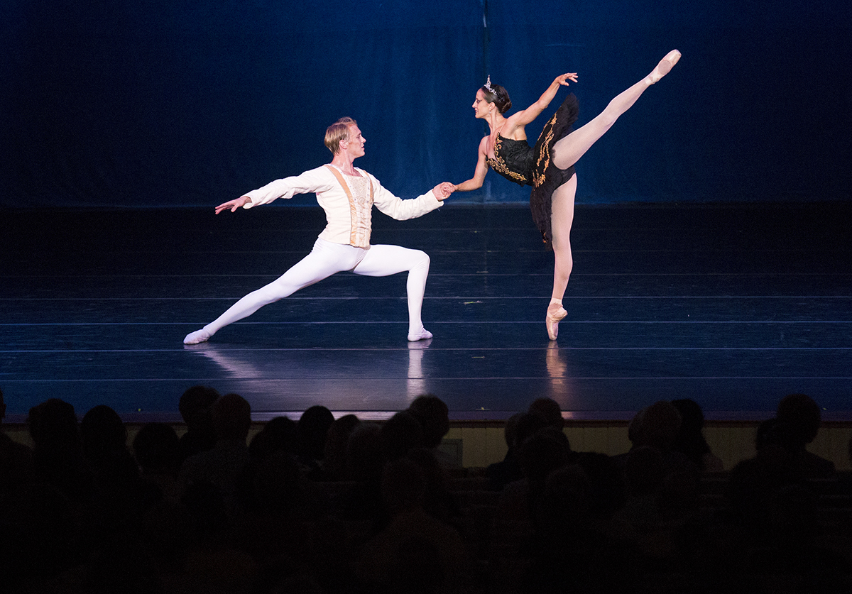 With 'Evening of Pas de Deux,' Charlotte Ballet Proves the Form is