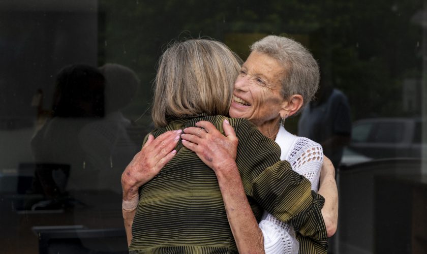 060821_LaurieLastDay_DM_01