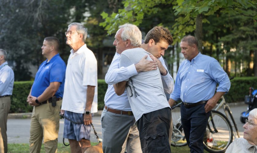 081222_Rushdie_Vigil_DM_03