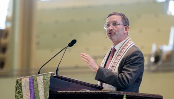 072824_JonathanRoos_Worship_DM_01