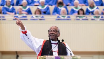 080424_MichaelCurry_Worship_DM_02