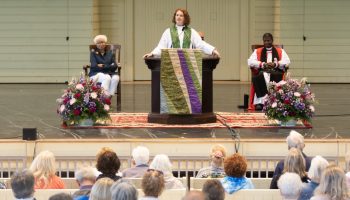 081124_RevLauraEverett_SS_05