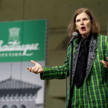 070425_Poundstone_Gunderson_CLS_DM_01