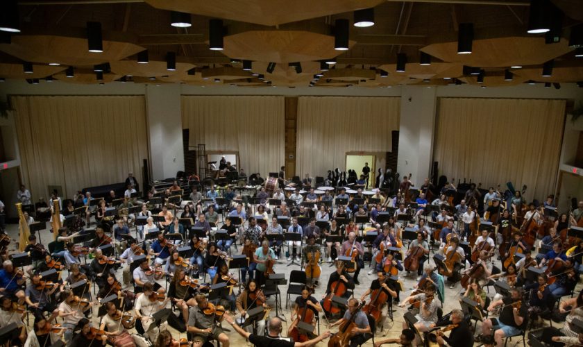 071825_ResurrectionSymphonyRehearsal_TB_01