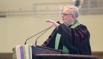081025_MorningWorshipRevJPeterHolmes_JC_08