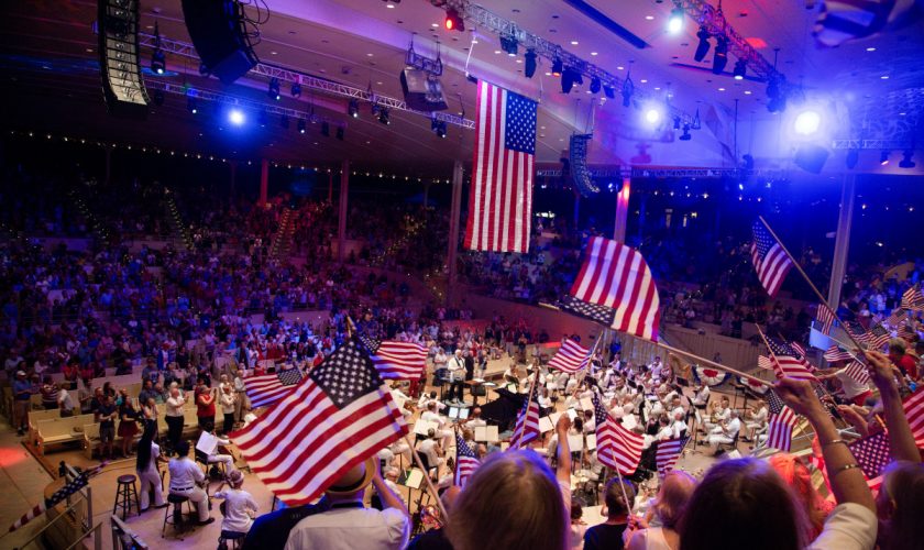 070426_IndependencePopsConcert_TB_FILE_01