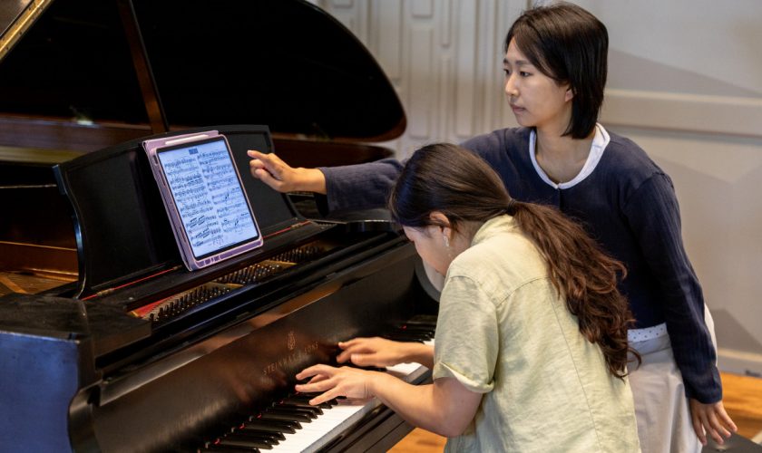 072226_msfo_piano_SH098