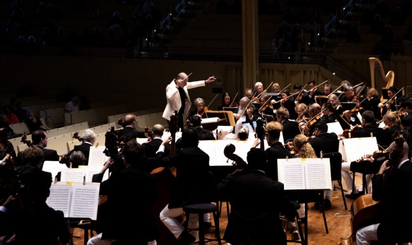 072326_Hovhaness&Shostakovich_GM_343