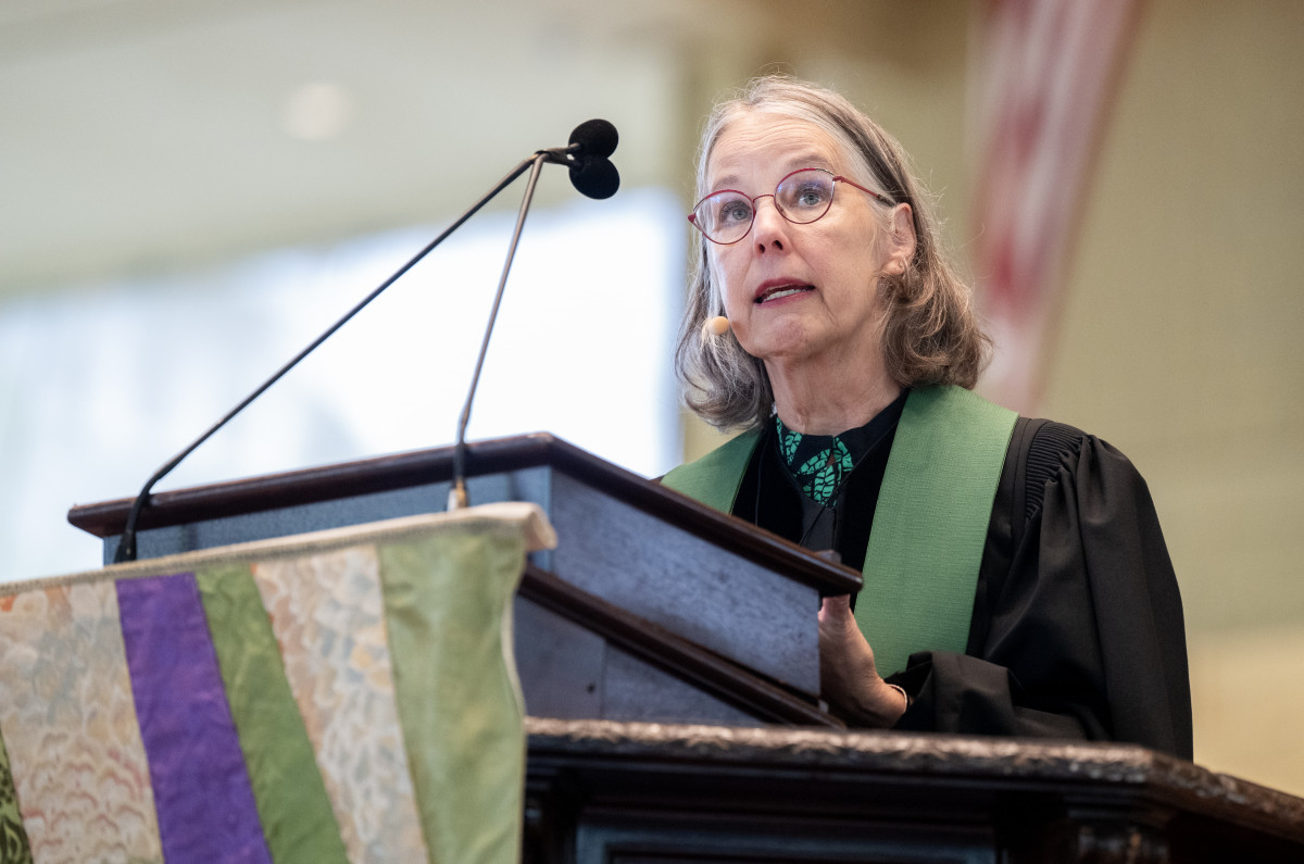 ‘Success is a fickle thing,' not to be measured by scale, preaches the Rev. Anna Carter Florence
