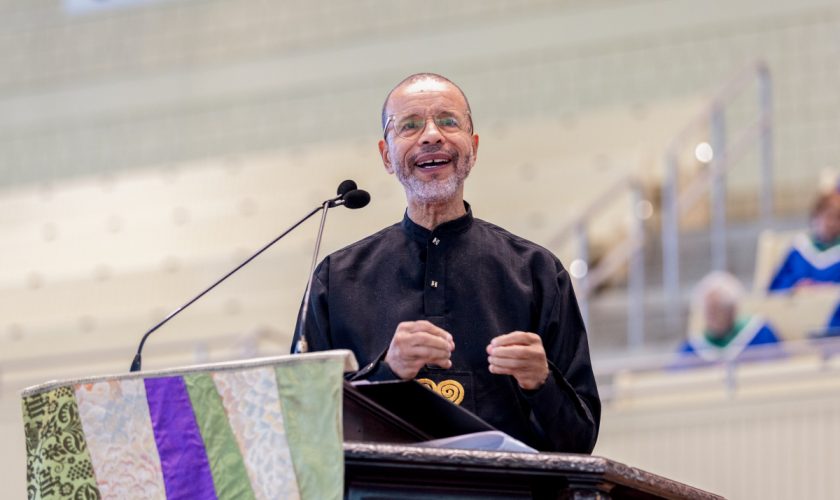 080926_MorningWorship_GM_002