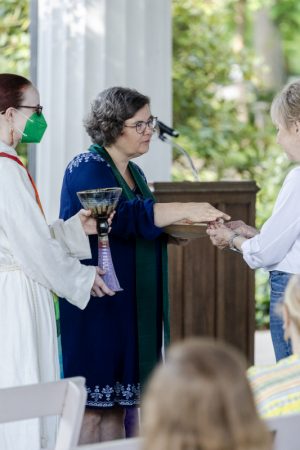 081426_communion_SH333