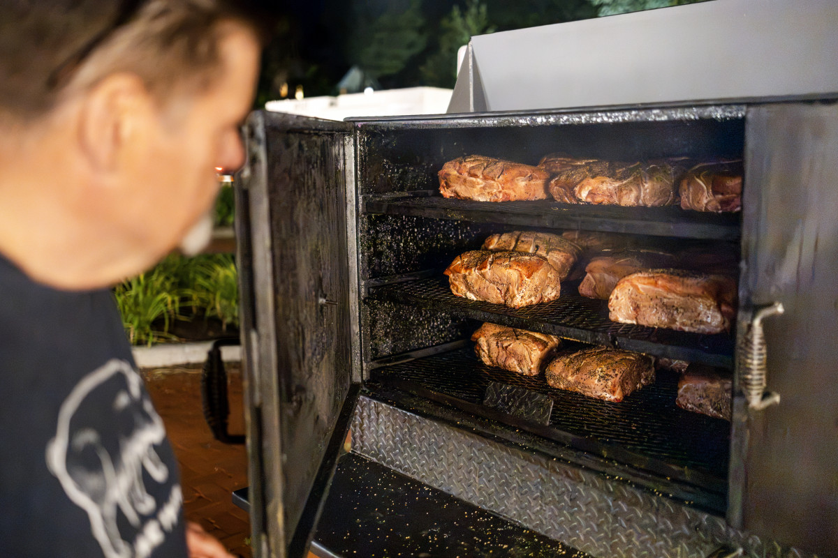 081526_erickson_smoker_SH055