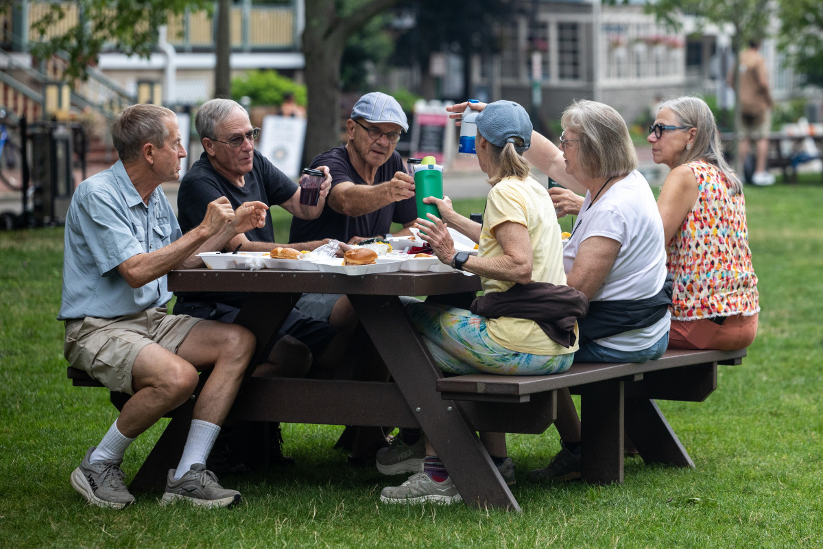 081626_CommunityBBQ_SS03