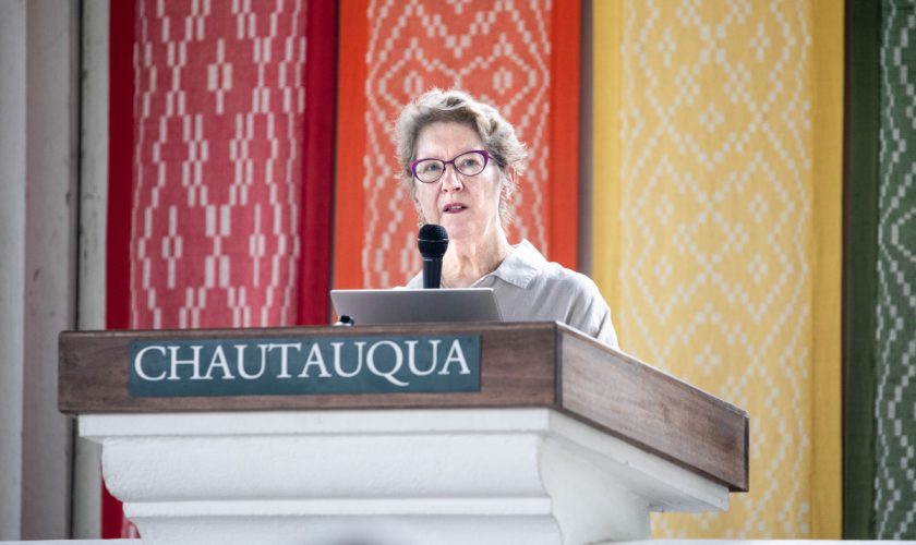 081626_WritingContestAwardsCeremony_SS03